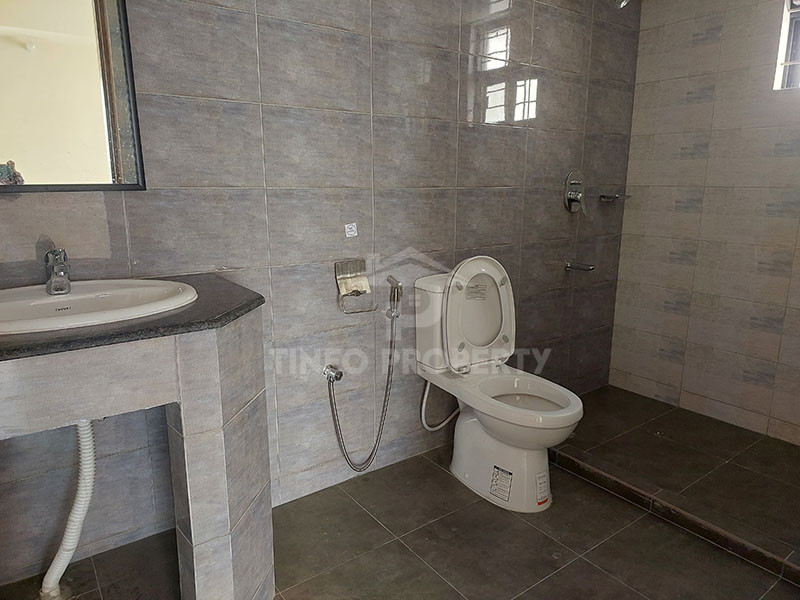 Spacious 1750 SqFt Apartment For Rent In Mirpur-5
