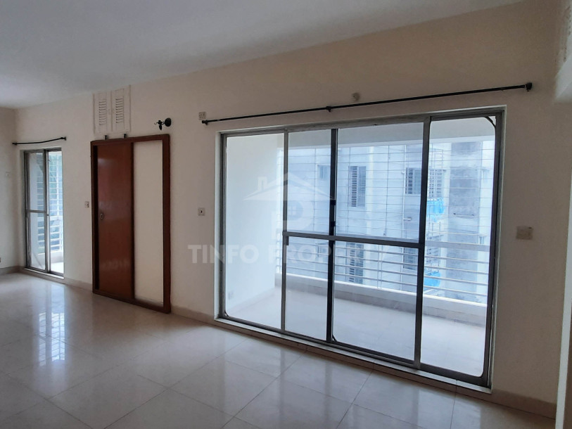 2500 Sq Ft Commercial Space Rent In Dhanmondi-7