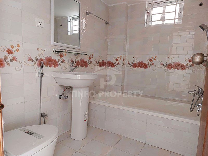 Spacious 3 Bedroom Apartment for Rent Baridhara Diplomatic zone-6