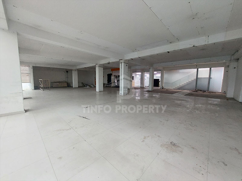6000 sq ft Commercial Space is up for Rent in Banani-4