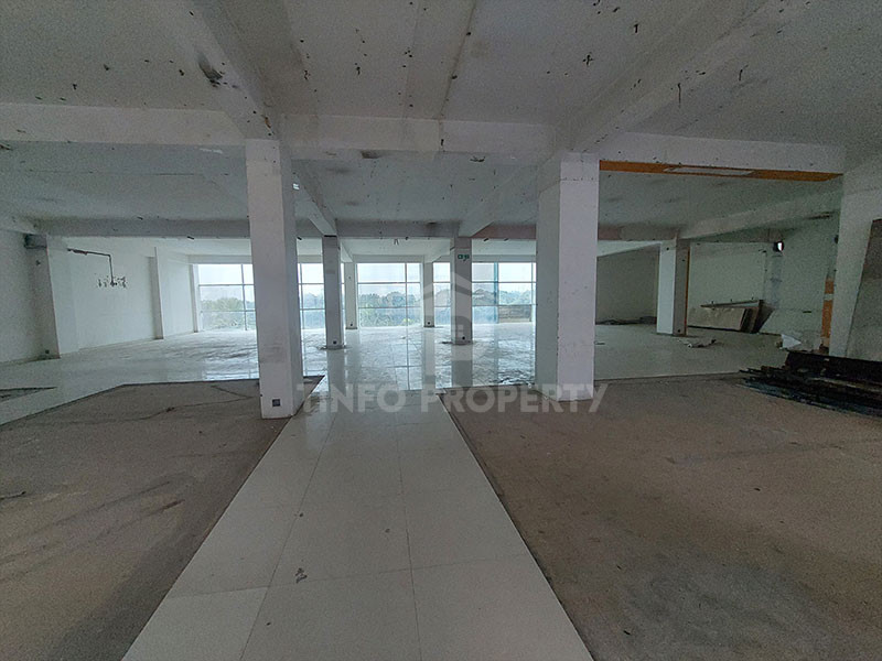 6000 sq ft Commercial Space is up for Rent in Banani-1
